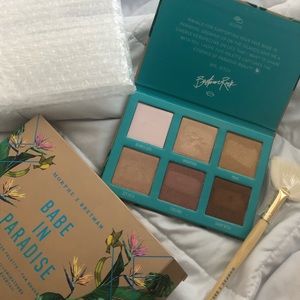 Bretman Rock Babe In Paradise Highlighter Palette